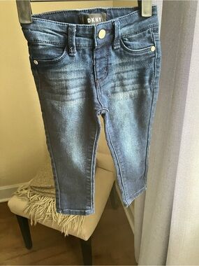 DKNY 🌸 2T girls jeans